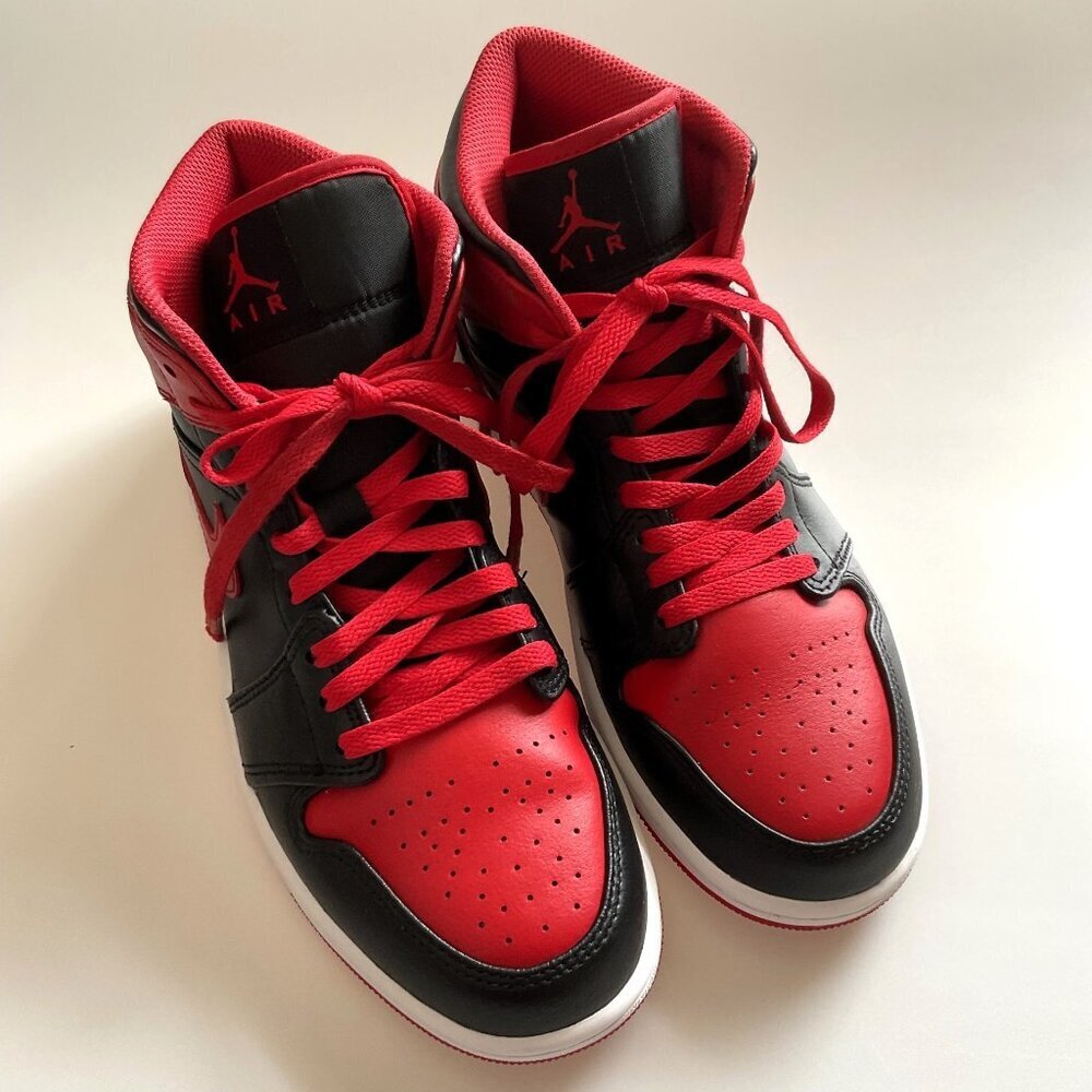 NIKE JORDAN 1 MID ALTERNATE BRED (2022) WITH BOX HIGH TOPS